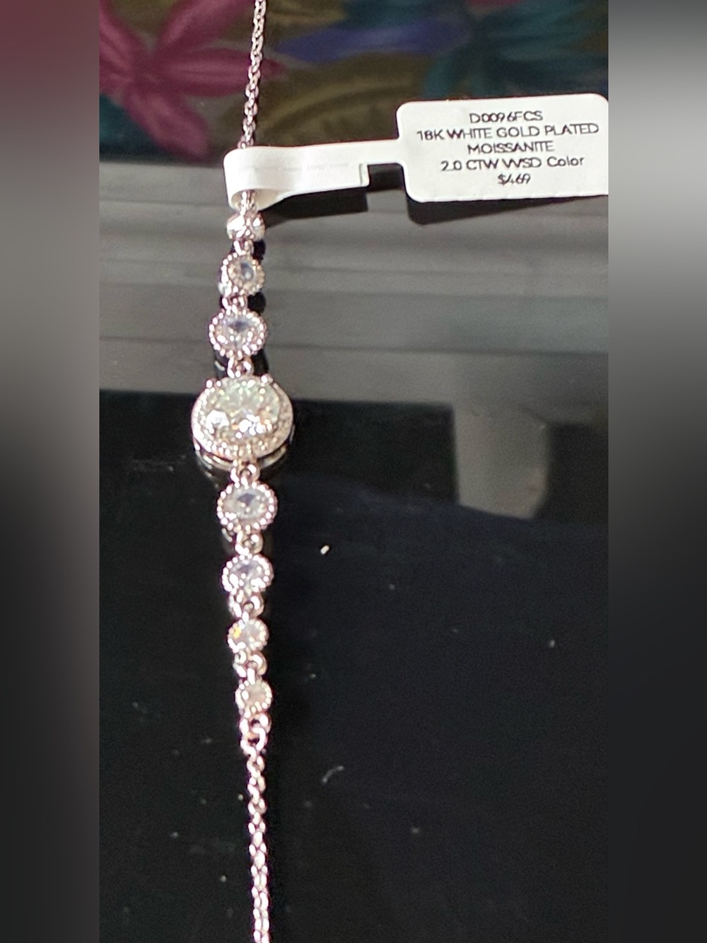 NWT 18 K  white gold plated  hMoissanite 2.0 Ct